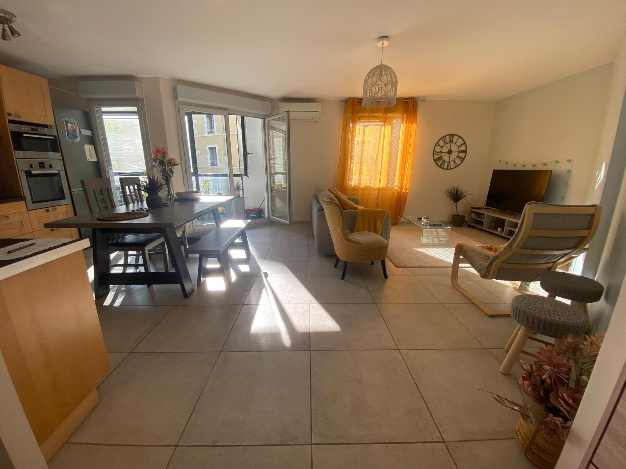 2Bhk Entire Apartment Fully Equipped 84M2 Lyon Luaran gambar
